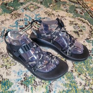 Chaco ZX/3 Classice Black And White Adjustable Outdoor Sandal,‎ Size Womens 11